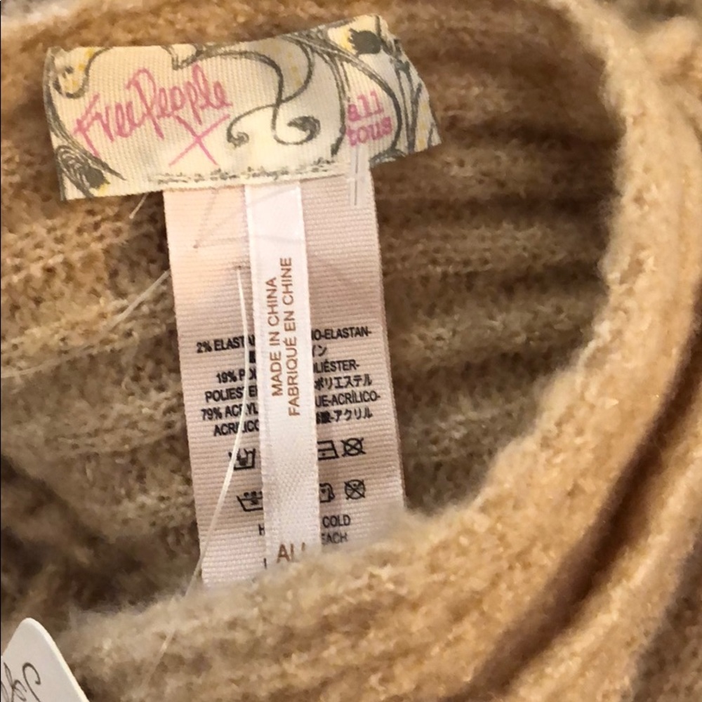 NWT Free People Scarf / wrap - Picture 2 of 5